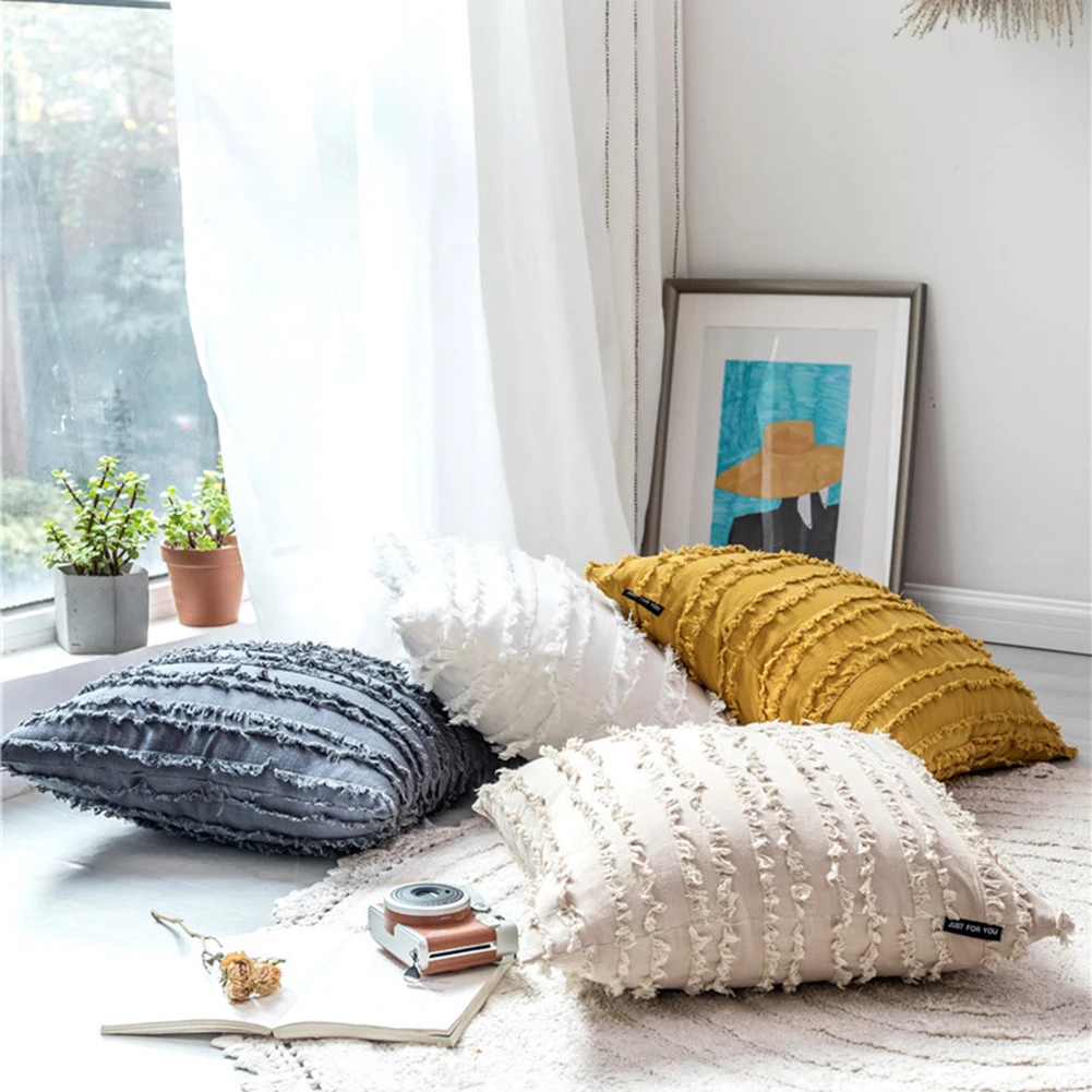 Мягкая бархатная наволочка с помпоном белая для подушки аксессуары спальни