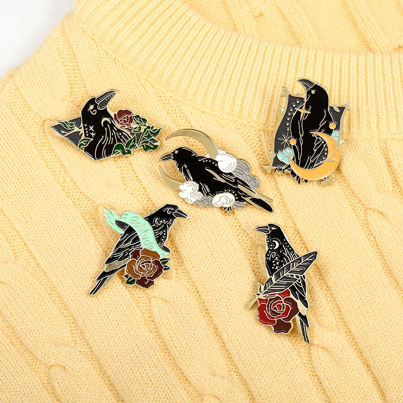 1 Pcs Heart Pins Punk Pins Brooches Shirt Bag Colorful Badge Jewelry