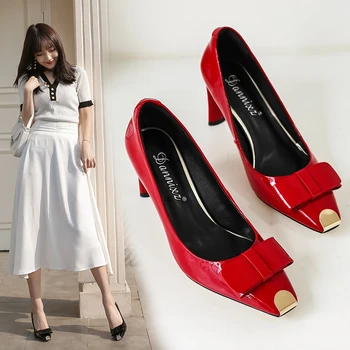 

INS hot women pumps Natural leather 22-24.5cm ladies shoes Internet celebrity single shoes Patent leather heel high 7.5cm