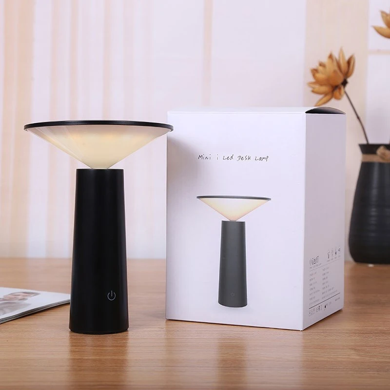 Modern Dimming Desk lamp USB Powered LED Table lamp Bedroom Reading book Light LED Table Touch Sensor Shaking Head Desk lamp