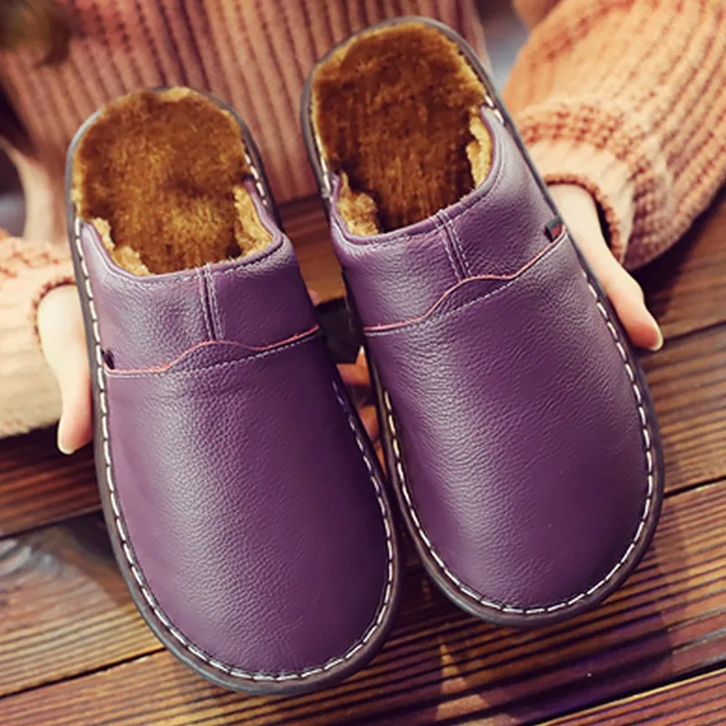 Purple Мужские домашние тапочки; модные Прошитые плюшевые теплые тапочки из натуральной кожи; Мужская однотонная Удобная зимняя обувь из термопластичной резины - Цвет: Purple