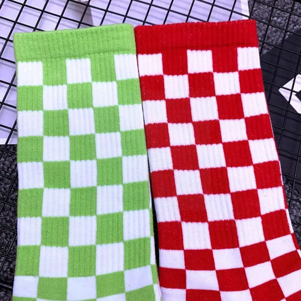 

Korea Harajuku Trend Women Checkerboard Socks Geometric Unisex Socks Cotton Men Streetwear Hop Checkered Hip Novelty Socks K6C4