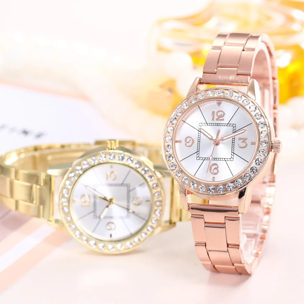 

Hot Selling Fashion Women's Square Steel Watch Diamond Set with Numbers Measuring Alloy Quartz Watch