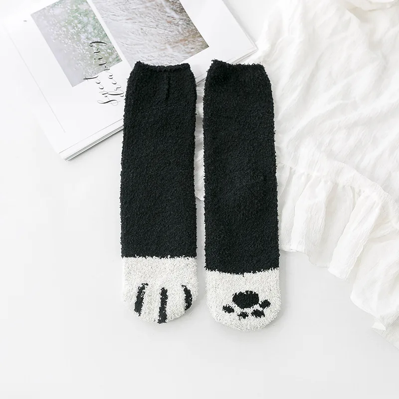 Black White Женские креативные зимние полосатые коралловые флисовые толстые теплые носки с когтями кошки, толстые милые уличные повседневные короткие мягкие носки в студенческом стиле - Цвет: Black White
