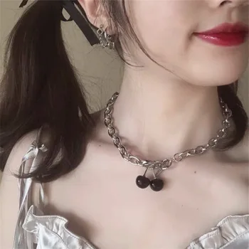 

High Quality Elegant Black Cherry Fruit Clavicle Chain Lock Choker Necklace Women Handmade Punk Silver Plated Chain Necklace INS