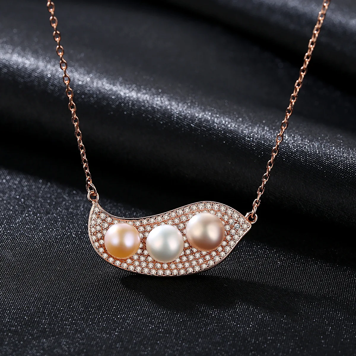

S925 Pure Silver Nutmeg Necklace with White Powder Purple Mixed Color Natural Pearl Fashion Lady Necklace Wedding Accessories