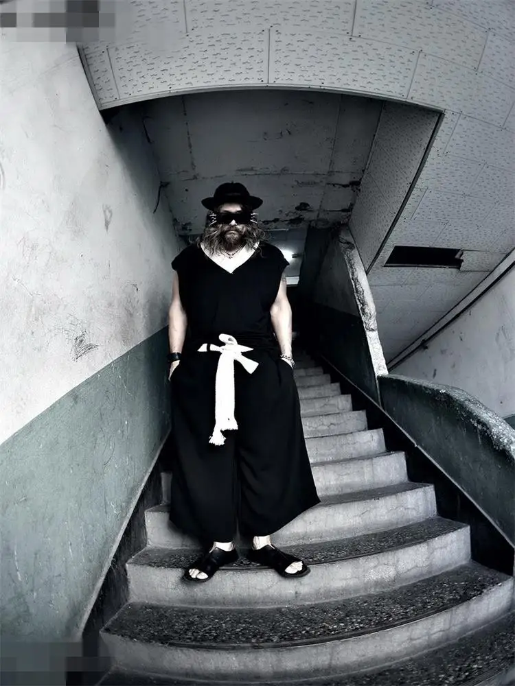 Рисунок 3 - Брюки мужские с широкими штанинами