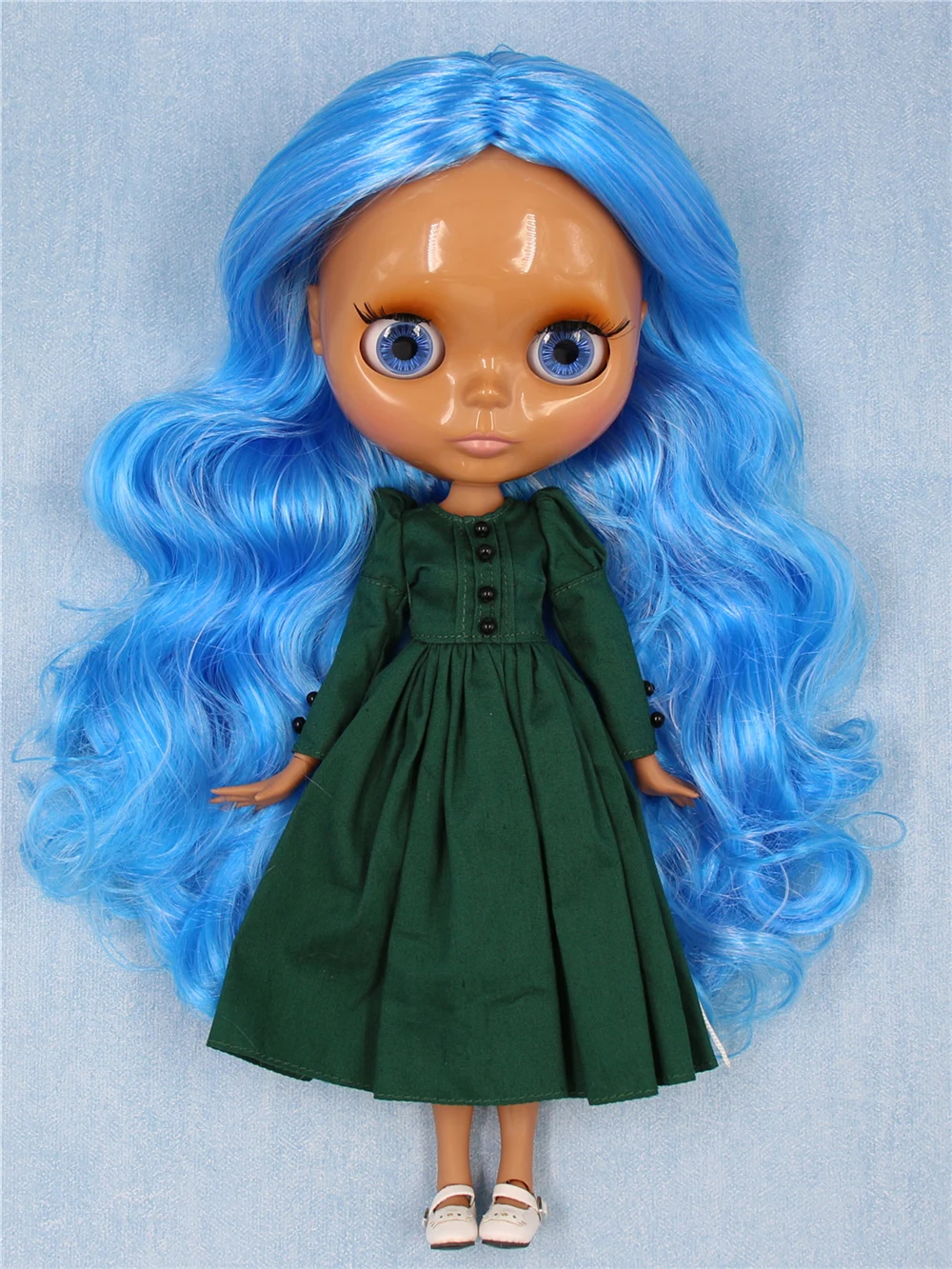 Neo Blythe Doll with Blue Hair, Dark Skin, Shiny Face & Jointed Body 1