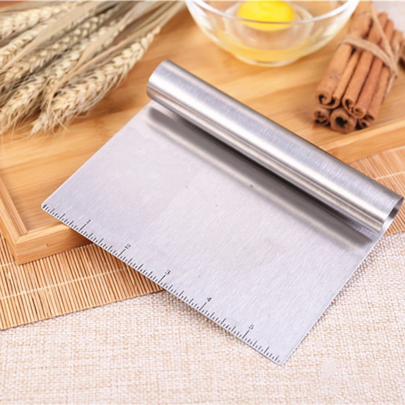 Flour Scraping Baking Tool Stainless Steel Design Kitchen Tool with Scale Cutting Knife Fondant Cake Baking