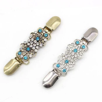 

1x Retro Cardigan Clip Sweater Clip Women Filigree Cincher for Dress Shawl Collars Cardigans