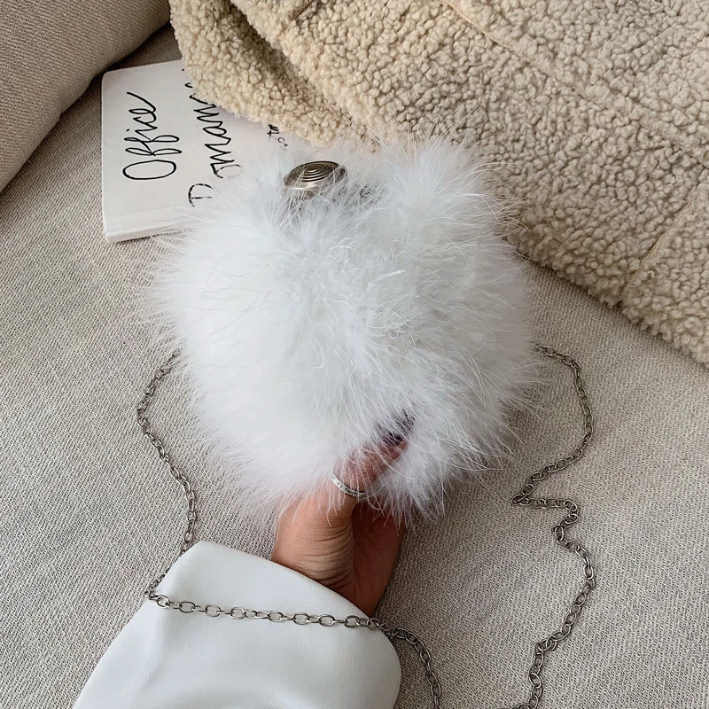 iVog New Arrival Everyday Female Small Fur Crossbody Shoulder Handbag cc Geometric Chain Hand Bags for Women