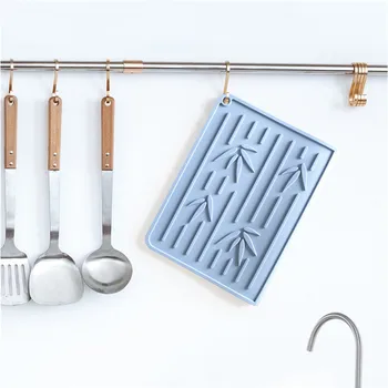 

Rectangular Drain Mat Heat-Resistant Anti-Skid Tray Food Grade Silicone Drying Mat Can Hang Drainage Mat Kitchen Accessories