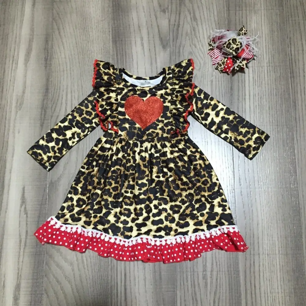 Весеннее платье для маленьких девочек; платье для девочек на v-образный день; леопардовое платье для девочек; платье в форме сердца; классическое платье с бантом для девочек
