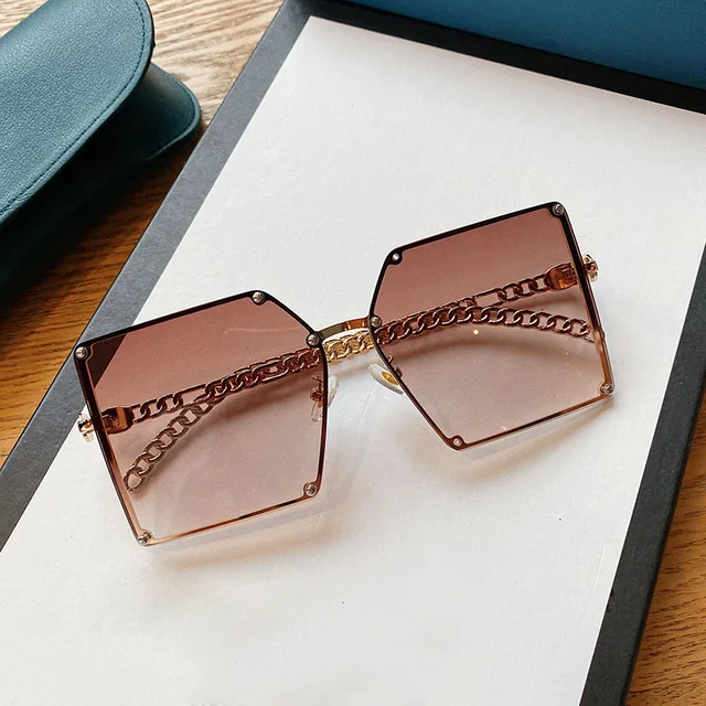 Gucci - Online Exclusive Square Sunglasses with Charms - Brown - Gucci  Eyewear - Avvenice