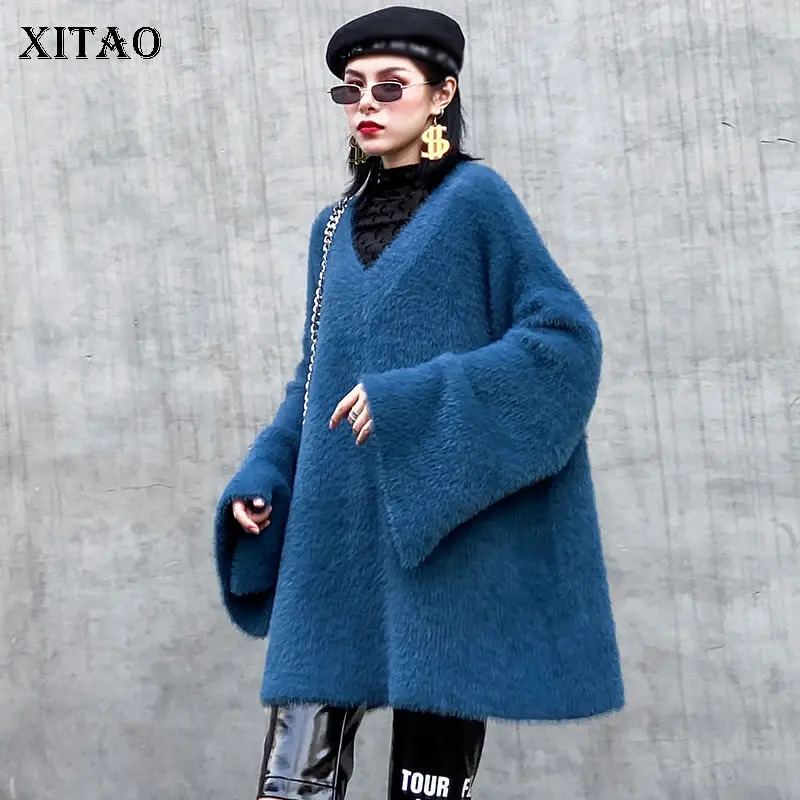 

XITAO Mohair V Neck Sweater Lazy Oaf Pullover Women Fashion Loose Plus Size Knitwear Wild Winter Clothes Women Autumn GCC2840