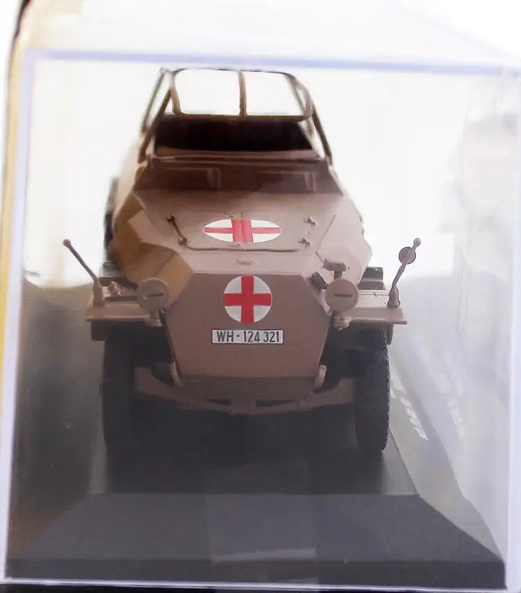 Sd. Kfz.251/8 Ausf. C sch. Pz. Abt.501 Sidi Bou Zid Tunisia 1943 1/43 модель бака IXO