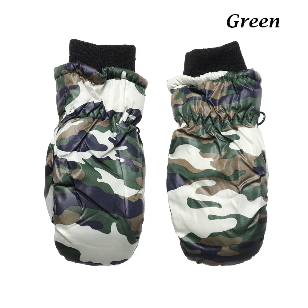 green Новые модные камуфляжные перчатки для детей, утепленные Лыжные рукавицы, детские зимние уличные водонепроницаемые ветрозащитные перчатки для сноуборда - Цвет: green