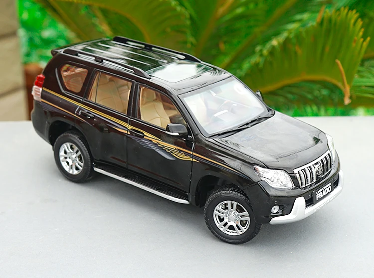 1:18 Toyota PRADO литая под давлением Модель автомобиля игрушки Металлическая Модель автомобиля оригинальная коробка