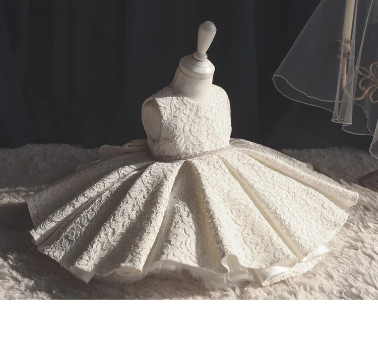 Кружевное платье с бусинами для маленьких девочек; фатиновые платья для крещения с бантом для принцессы; нарядная одежда для дня рождения и свадьбы