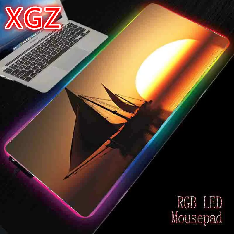 

XGZ Gaming Mouse Pad Sunrise Sailing RGB Big Mouse Pad LED Luminous Color Lighting Wireless Charging Mouse Pad Desk Mat