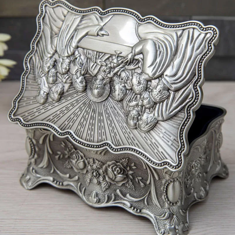 Vintage Jewelry Box Small Trinket Jewelry Storage Box Rose Flower Carved Zinc Alloy Treasure Organizer Chest Jewellery Storage