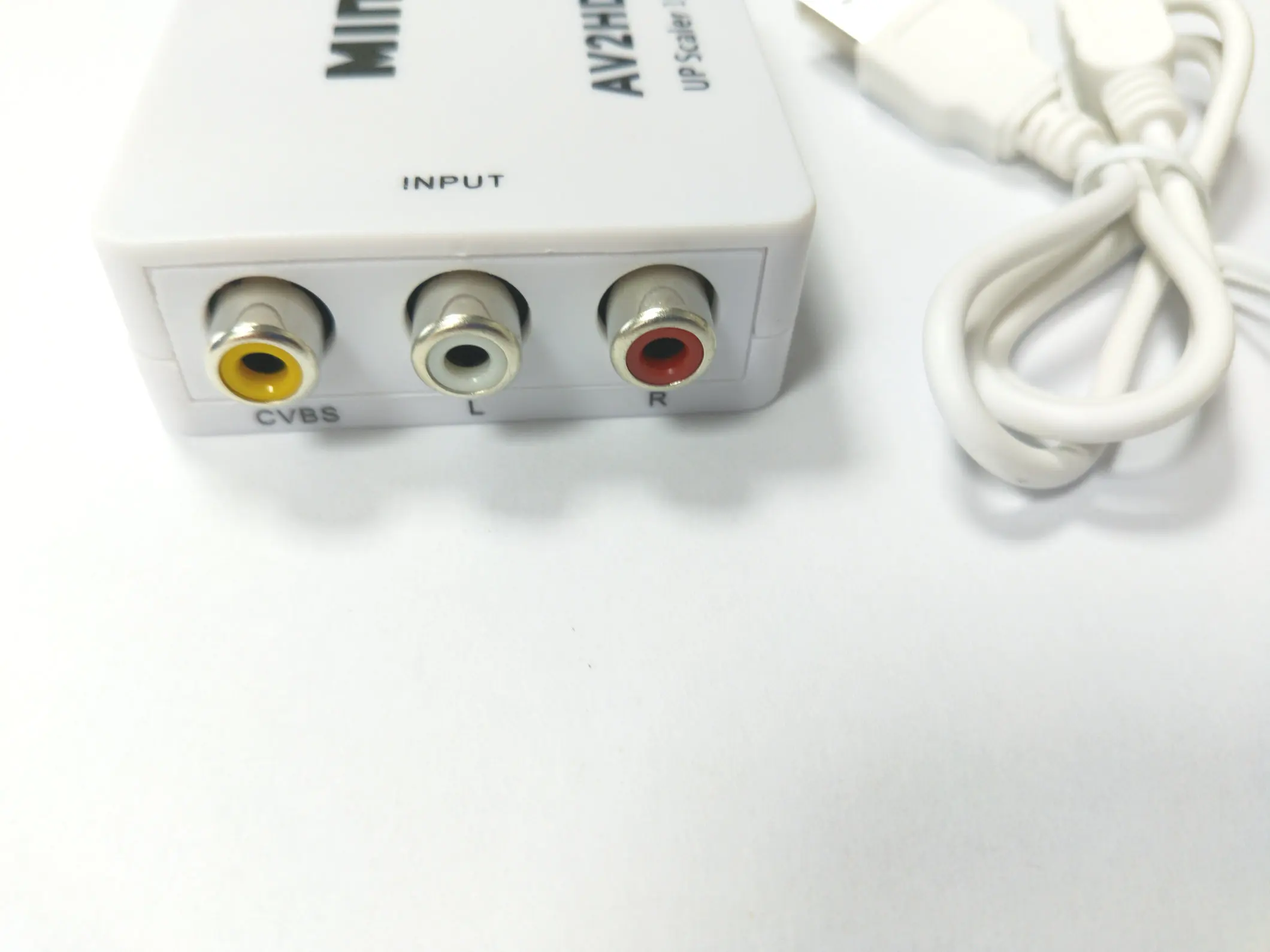 20 шт AV в HDMI адаптер AV CVBS 3RCA в HDMI конвертер
