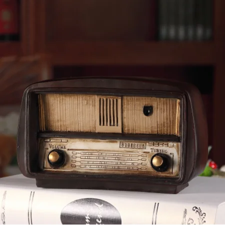 Europa Della Resina Di Stile Modello Di Radio Retro Ornamenti Nostalgici Vintage Radio Craft Bar Complementi Arredo Casa Accessori Regalo Imitazione A