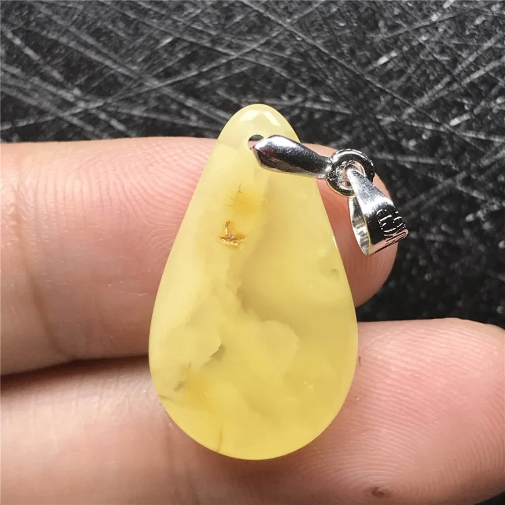 Amber Pendant (88)