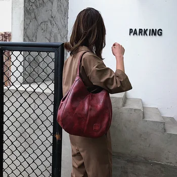 

New Style Embossed Bucket Bag 2020 Large-Volume Three Layer Retro Simple Shoulder Bag/ Hand Bag
