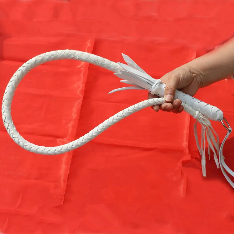 whip leather handle Чистая воловья кожа, кнут, для верховой езды, танец, Самозащита, кнут, боевое искусство, кнут, реквизит для фильмов - Цвет: whip leather handle