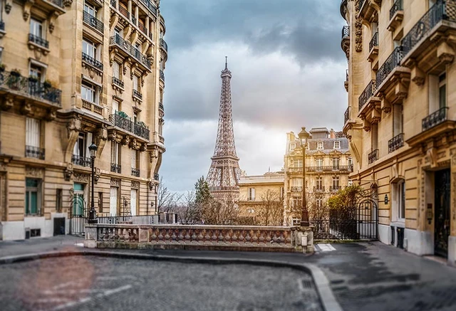 150センチメートル　×　7x5FT小さなパリストリートビュー有名なパリのエッフェル塔曇り雨の日カスタム写真の背景の背景ビニール220センチメートル　AliExpress