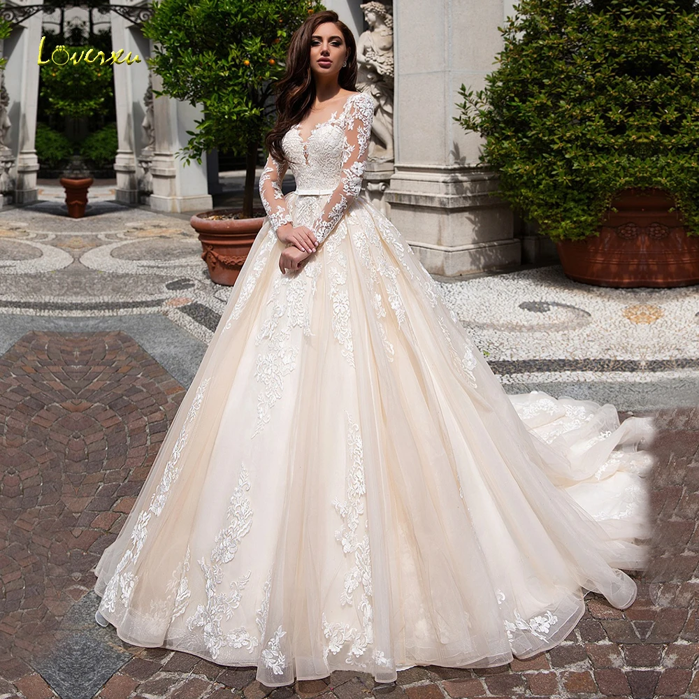 

Loverxu Scoop Ball Gown Wedding Dresses 2019 Delicate Appliques Long Sleeve Button Bride Dress Court Train Bridal Gown Plus Size