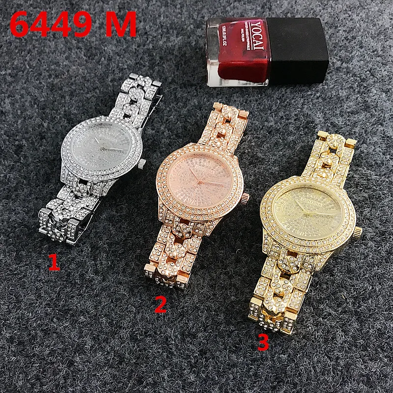 (4)