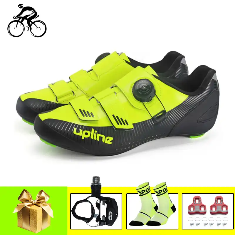 bicycle pedals and shoes