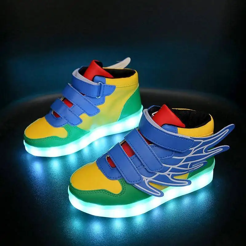2019 New Kids USB Luminous Sneakers Glowing Children Lights Up Shoes With Led Slippers Girls Illuminated Krasovki Footwear Boys 2019 New Kids USB Luminous Sneakers Glowing Children Lights Up Shoes With Led Slippers Girls Illuminated Krasovki Footwear Boys