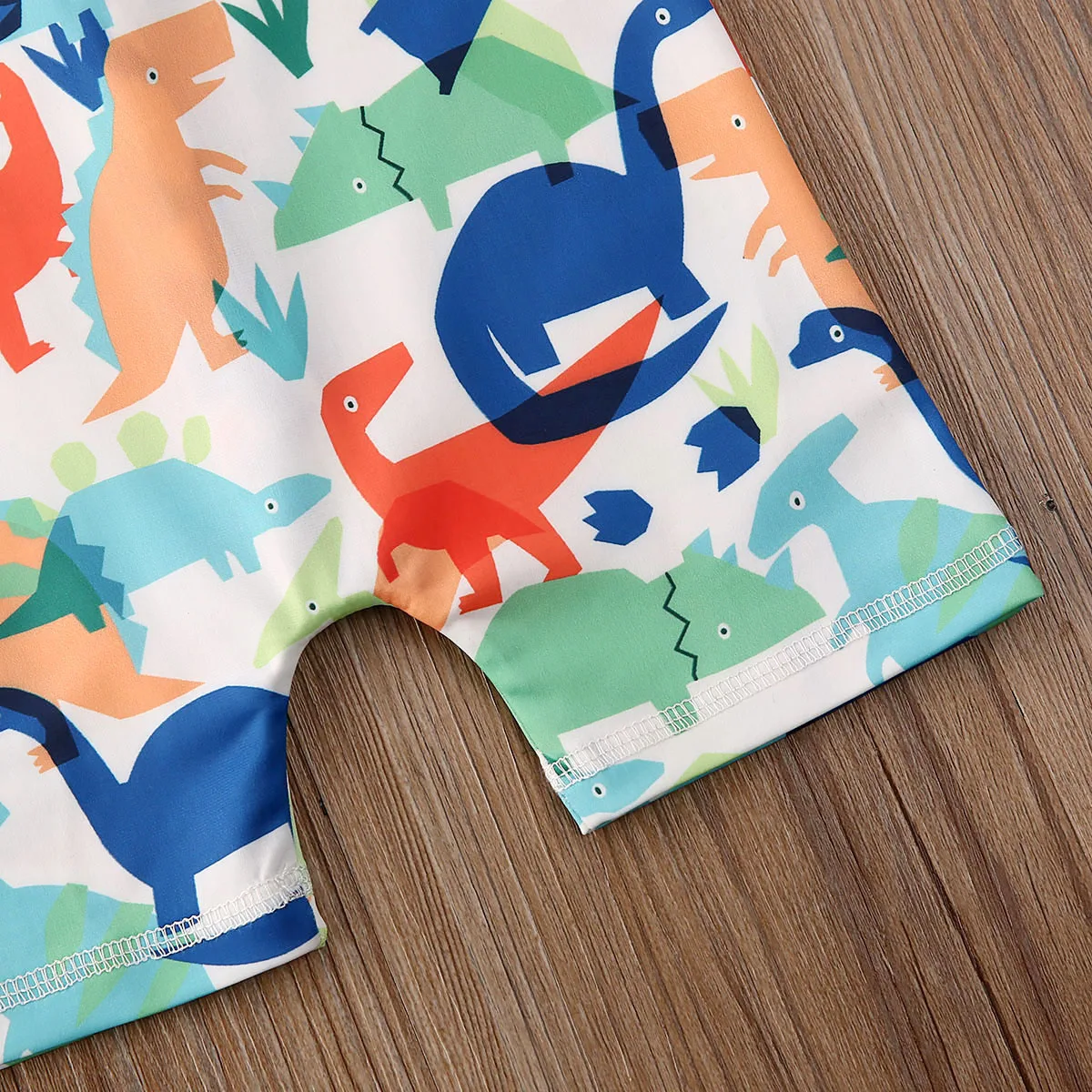 Летний купальный костюм с короткими рукавами и рисунком для маленьких мальчиков