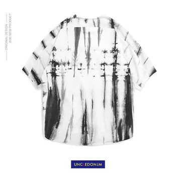 

UNCLEDONJM 2020 Summer Tie Dye Men T shirt O-neck Men T shirt Raglan Sleeve Hip hop Tops Tees Streetwear T shirts jz-1040