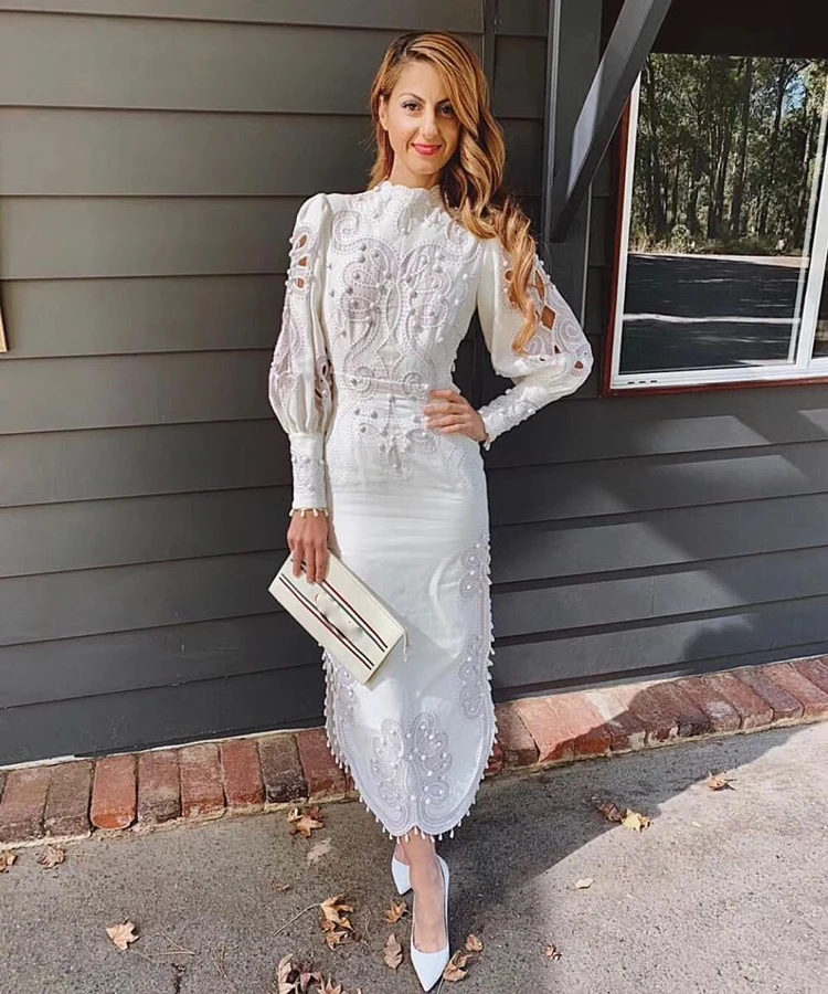 

2019 Autumn Designer luxury Pearl Tassel Pendant Dress Women Lantern Sleeve Cotton linen Embroidery White Split Dresses