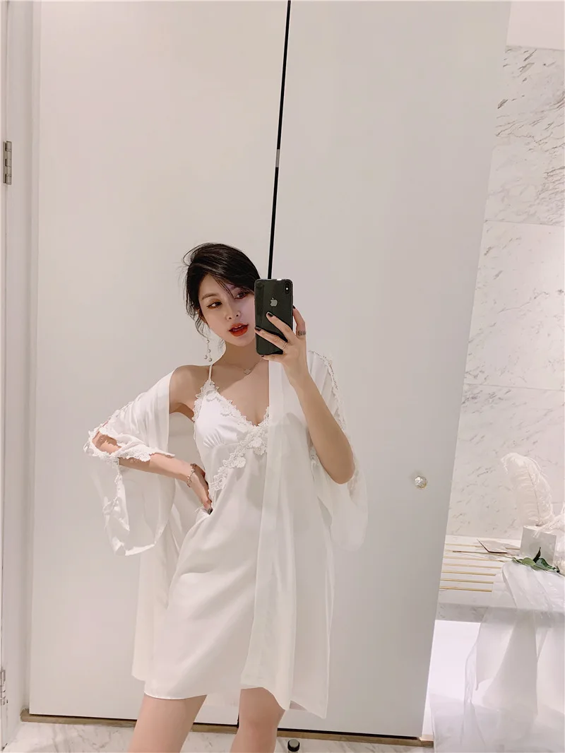 13333310842_826603078