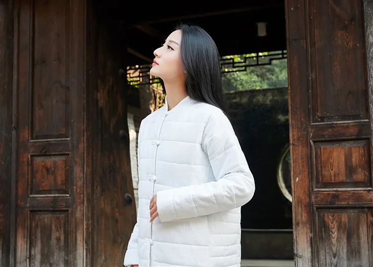 Парки с хлопковой подкладкой в стиле ретро с китайской лягушкой; зимняя одежда; коллекция года; однобортное плотное пальто