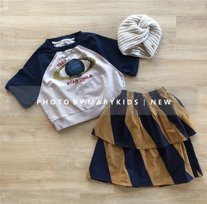 一个大彗星中袖 (1)