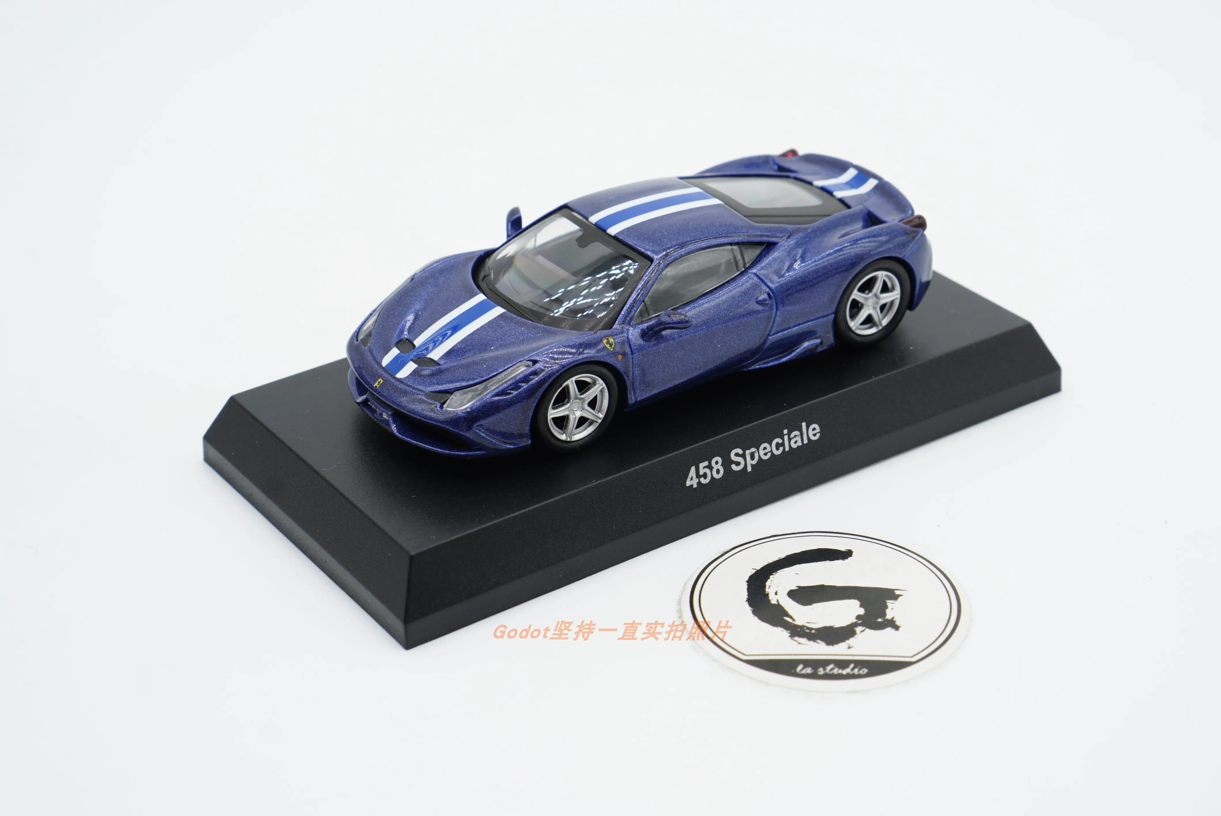 

Коллекция особой литья под давлением Kyosho 1/64 458, искусственный сплав автомобиля
