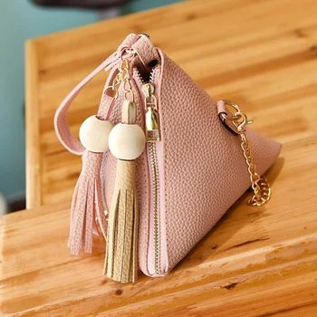 

2020 SHYAA Personality Ladies Fashion Triangle Bag Creative Lantern Crossbody Bag Simple Portable Wild Small Messenger Bag