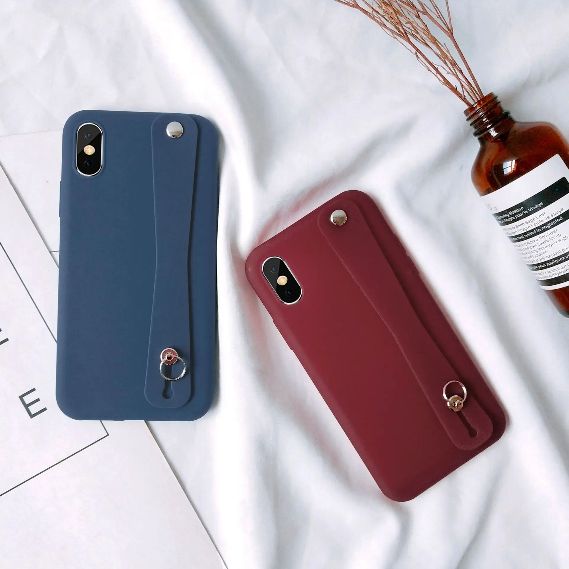 

Decent and Stylish Wrist Strap case For iphone 7 8 6 6s plus Silicone Holder Phone Case For iphone XR X Xs max Back Cover