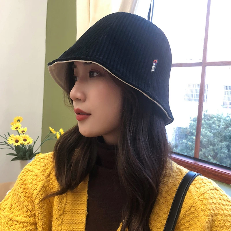 11 Bucket Hat Outfit Ideas 2022 How To Wear A Bucket Hat Winter Warm