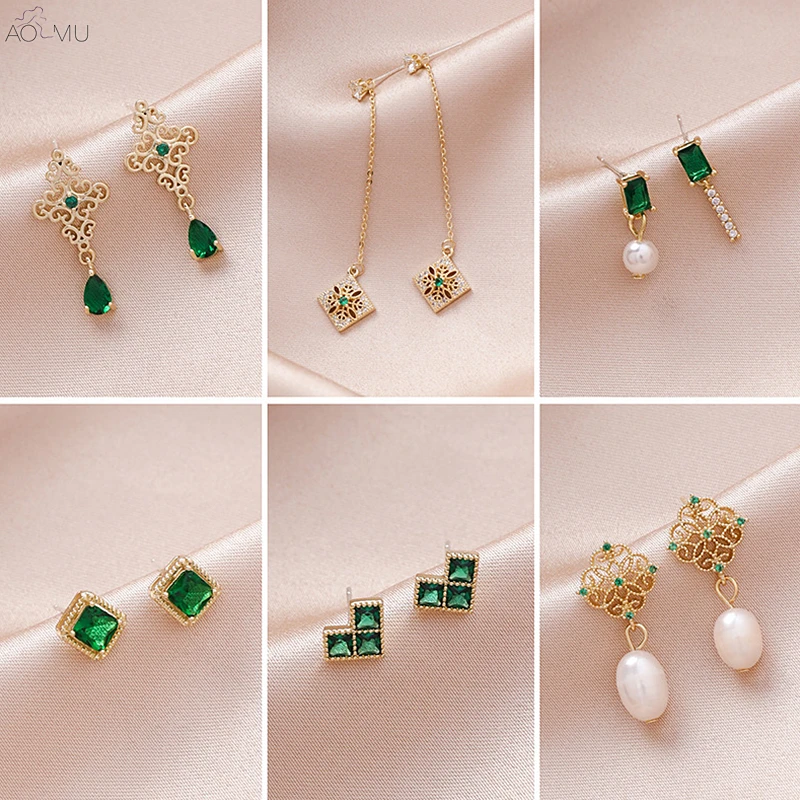 

AOMU Korean Vintage Green Crystal Zircon Leaf Pearl Round Charm Hollow Metal Lace Flower Square Stud Earrings For Women Party
