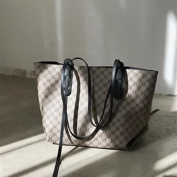 

One-shoulder Large Capacity Bag Women 2020 New Trendy Presbyopia Tote Bag Niche Design Student Shopping Bag Designer Bag