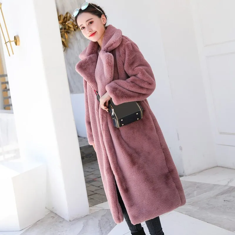 Женское зимнее пальто из искусственного кроличьего меха с отложным воротником, розовое длинное меховое пальто, Свободное пальто, роскошное утолщенное теплое плюшевое пальто большого размера