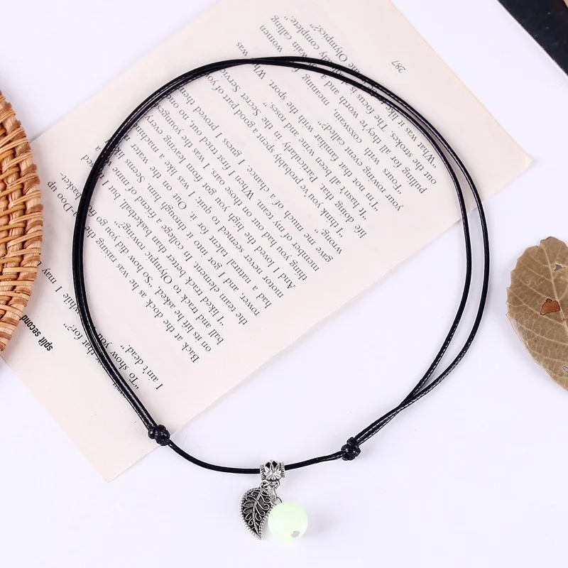 

European American Jewelry Luminous Leaf Pendant Luminous Stone Necklace Sweater Chain for Women Fashion Jewelry