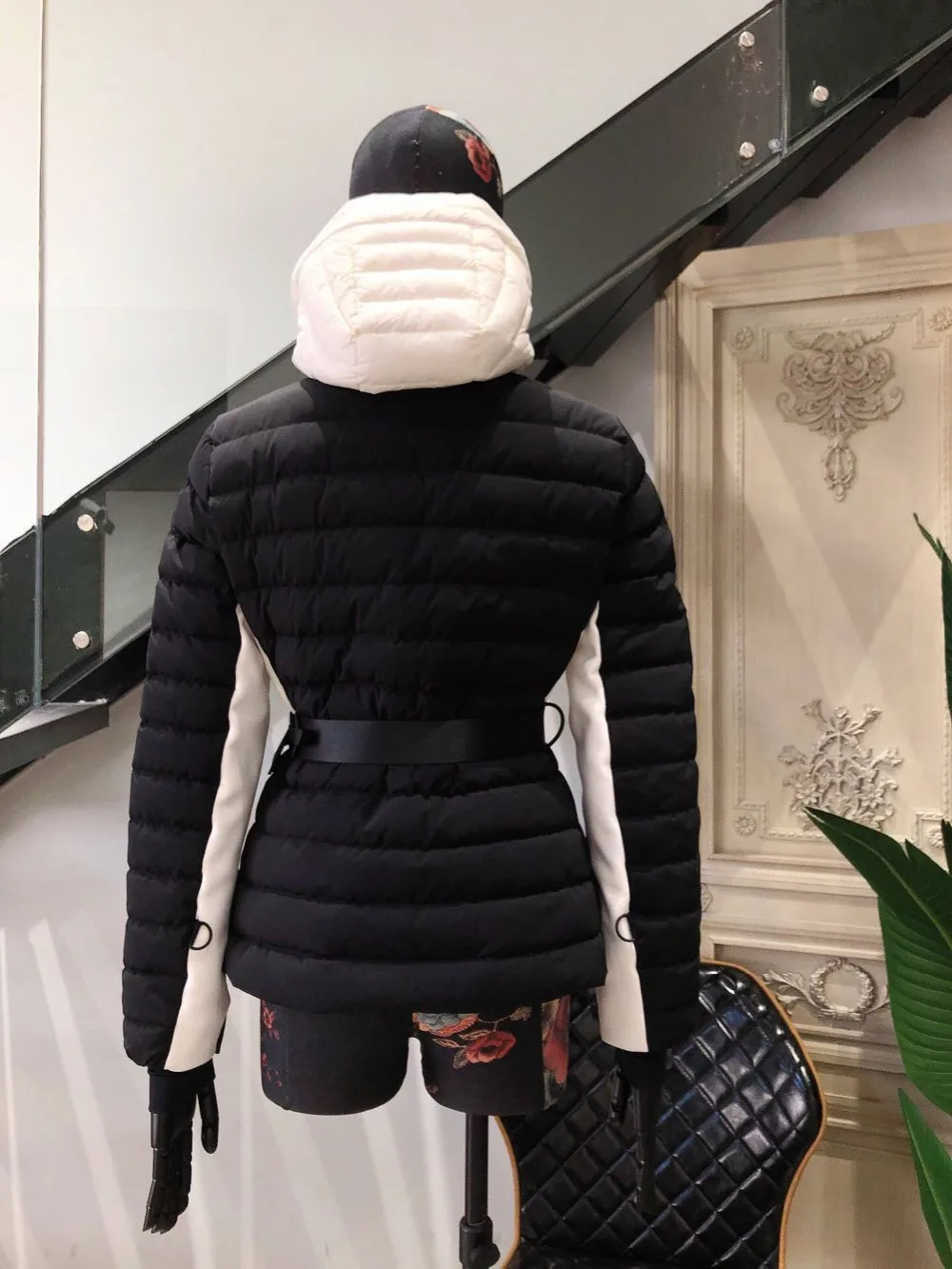 Новое поступление, женское короткое пуховое пальто, зимняя куртка, пальто, лыжный пояс, супер класса люкс, пуховики, Брендовые женские пуховики, теплые зимние пальто